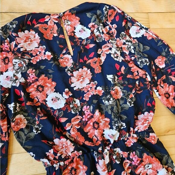 Lulu's Floral Romper - Picture 6 of 7